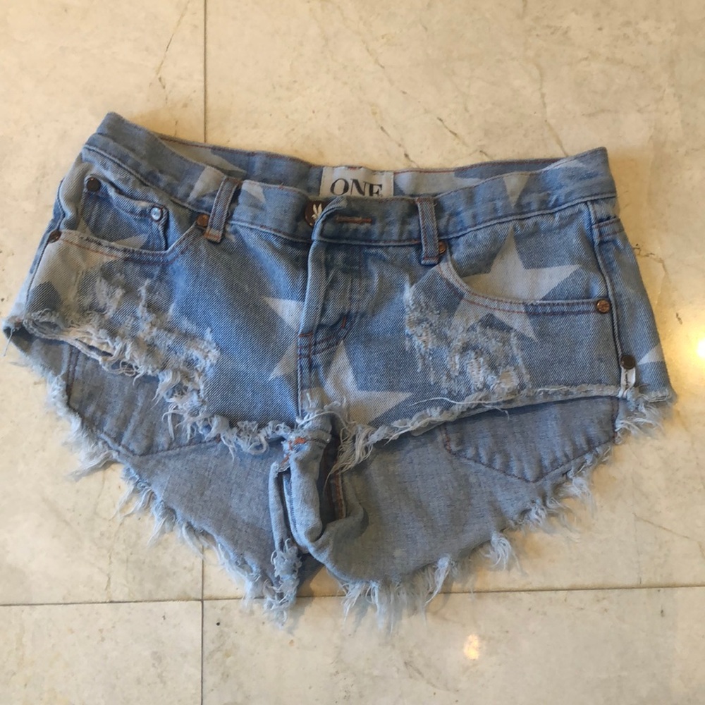 One teaspoon Star shorts size 27